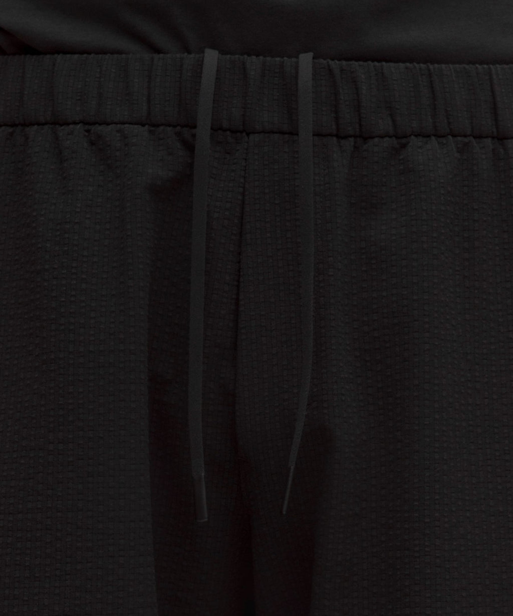 ABC Textured WovenAir Pull-On Short 7"