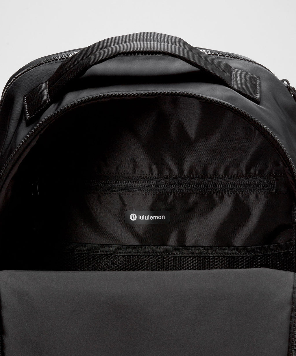 New Crew Backpack 22LLogo