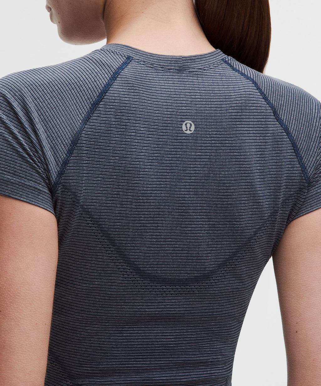 Swiftly Tech Cropped Short-Sleeve Shirt 2.0