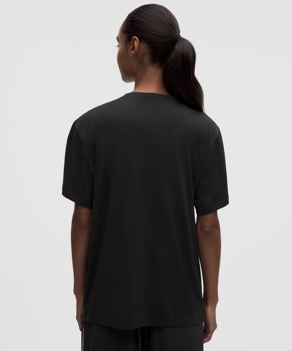 Swiftly Relaxed Short-Sleeve Shirt Hip LengthLogo