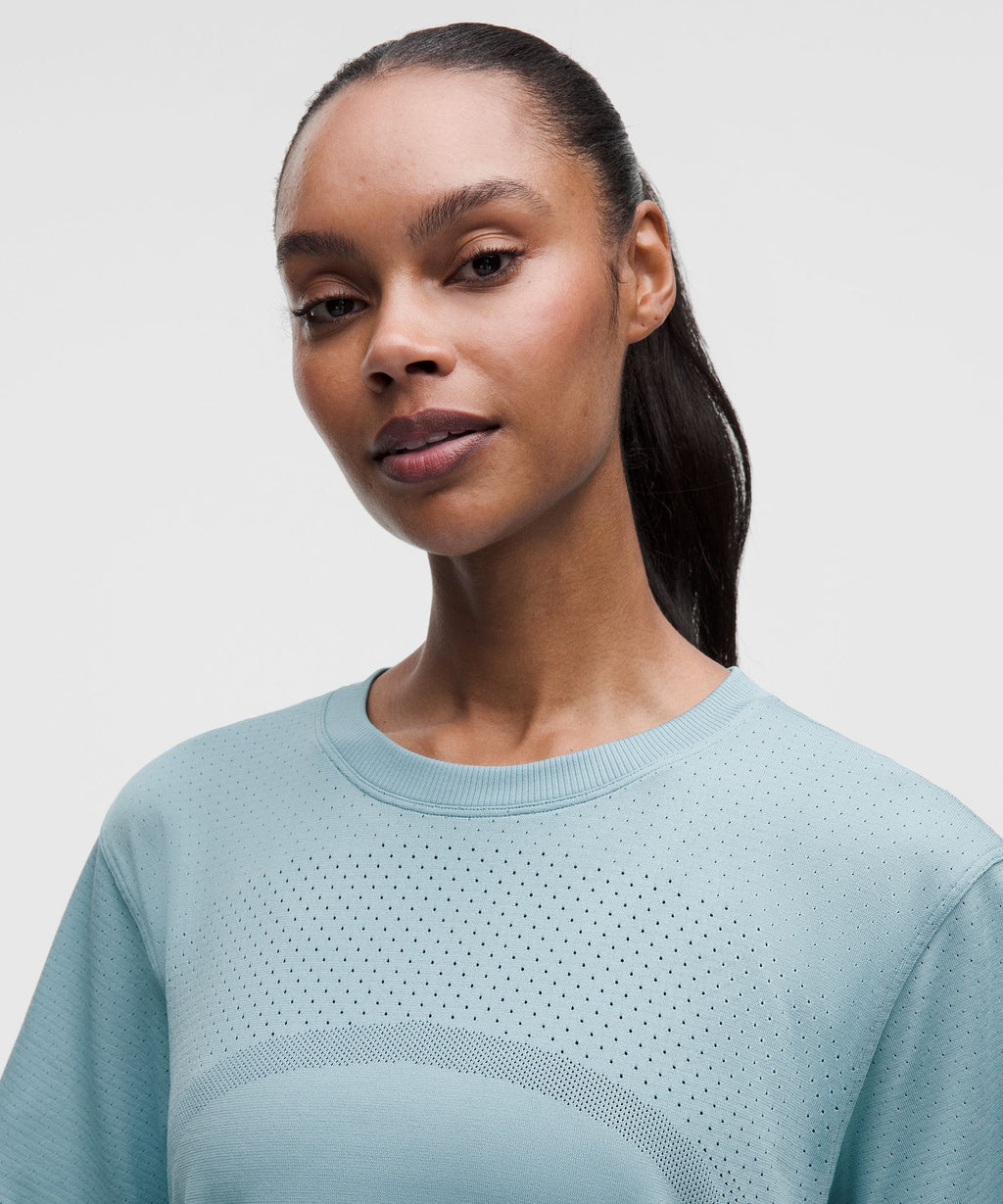 Swiftly Relaxed Short-Sleeve Shirt Hip LengthLogo