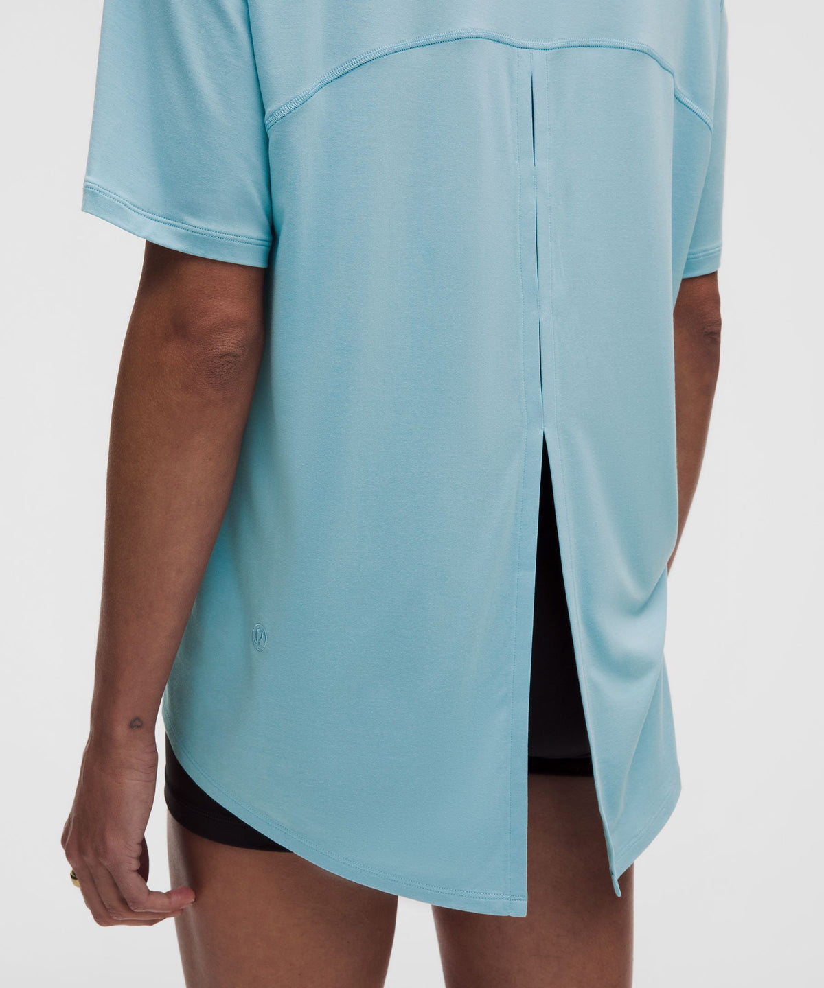 SilkyAppeal Tie-Back Short-Sleeve Shirt