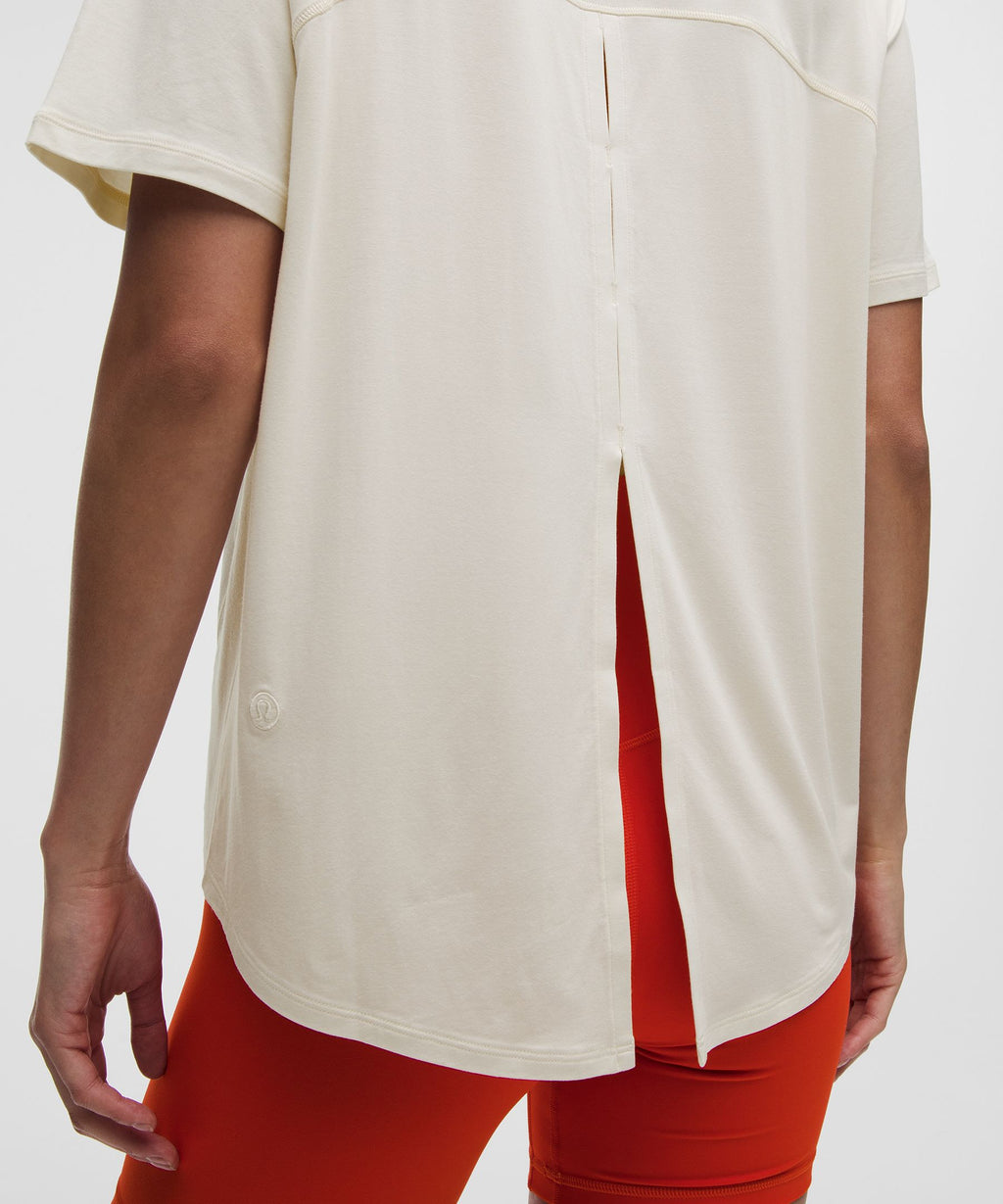 SilkyAppeal Tie-Back Short-Sleeve Shirt