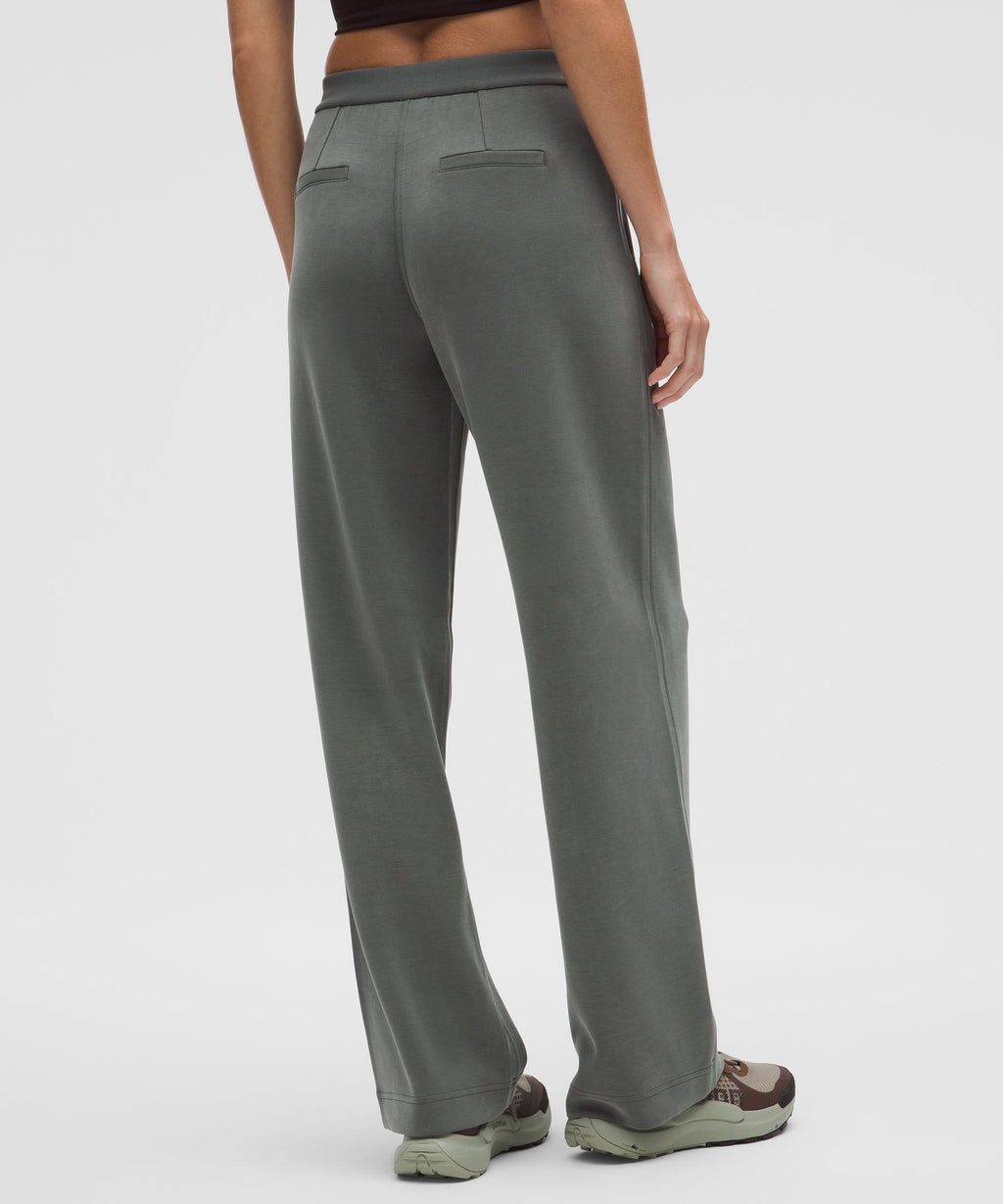 Softstreme Pintuck Mid-Rise PantRegular
