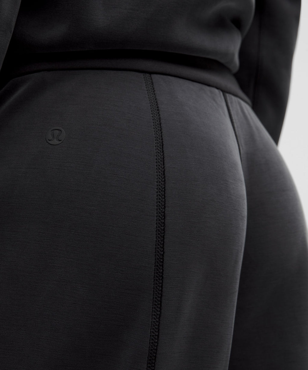 Softstreme High-Rise Straight-Leg PantRegular