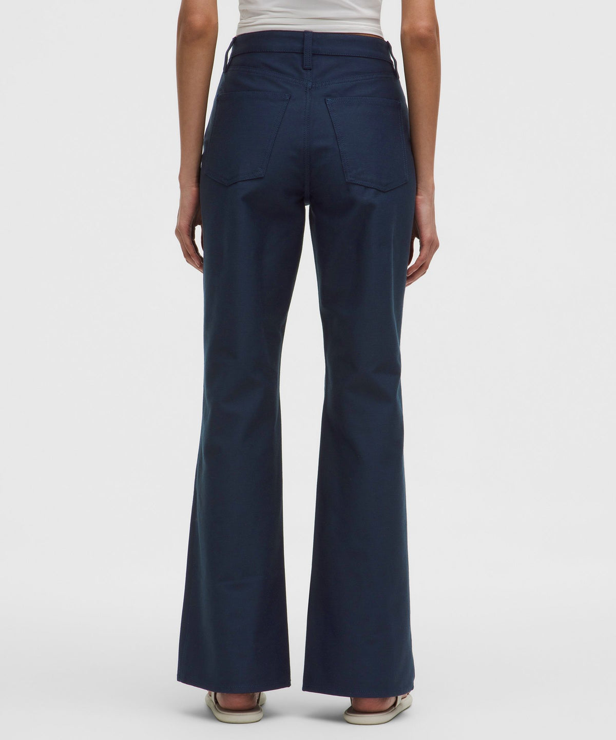 EasyFive High-Rise Subtle-Flare PantRegular
