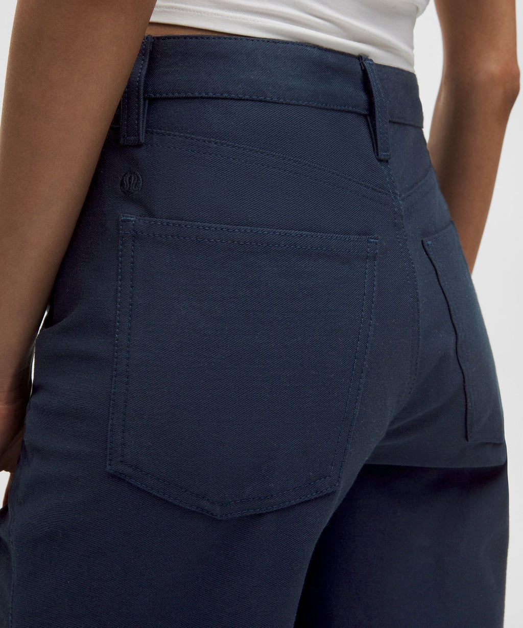 EasyFive High-Rise Subtle-Flare PantRegular