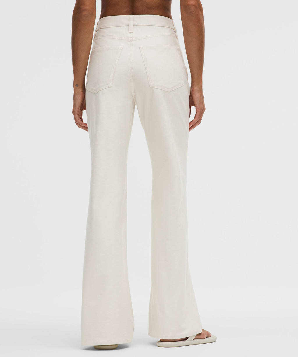 EasyFive High-Rise Subtle-Flare PantRegular