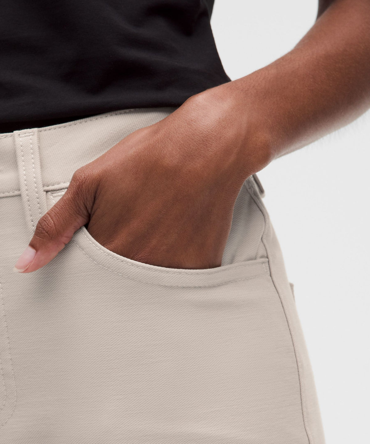 EasyFive Mid-Rise Relaxed-Straight PantShort