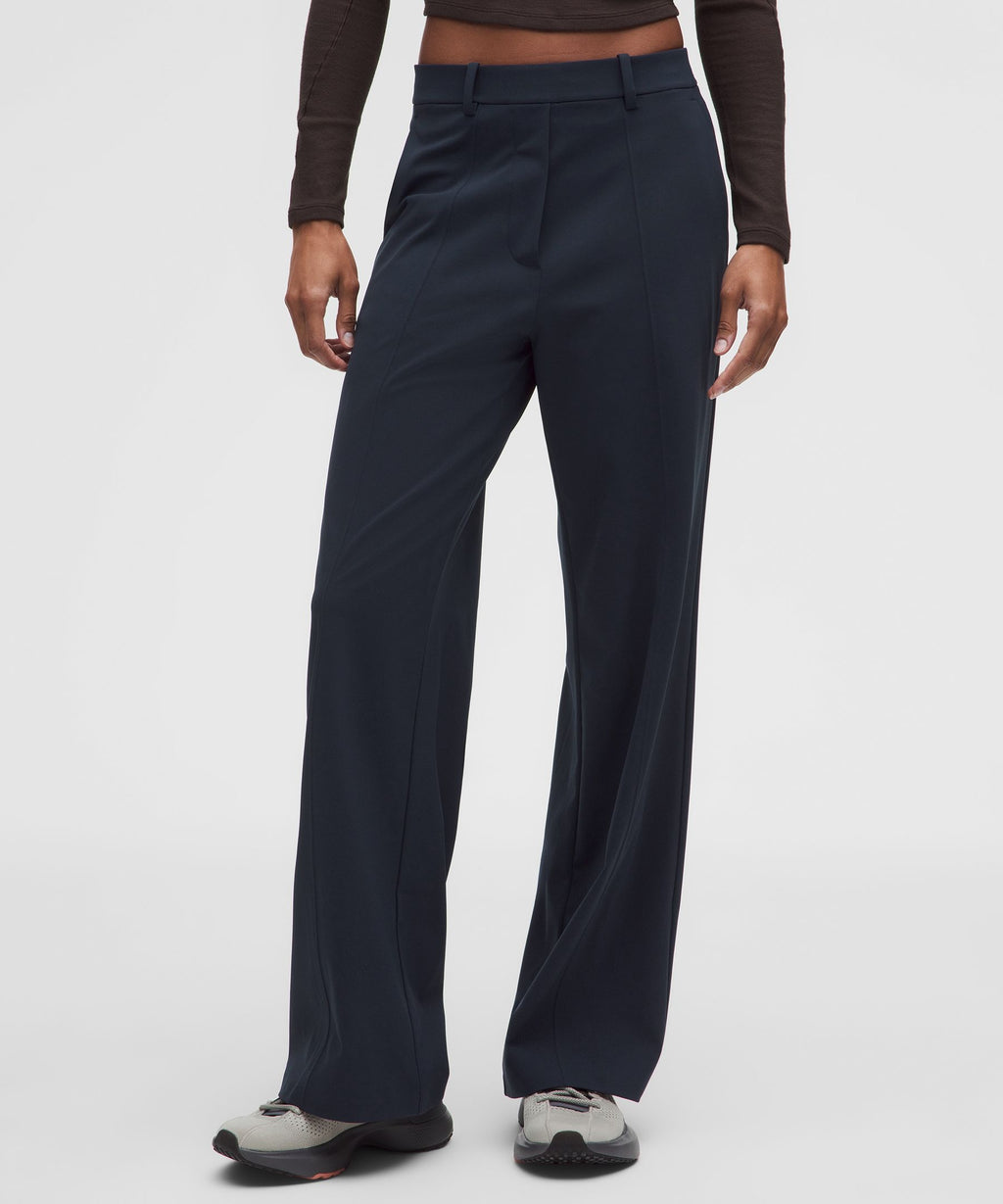 Daydrift Mid-Rise Stacked-Leg TrouserShort
