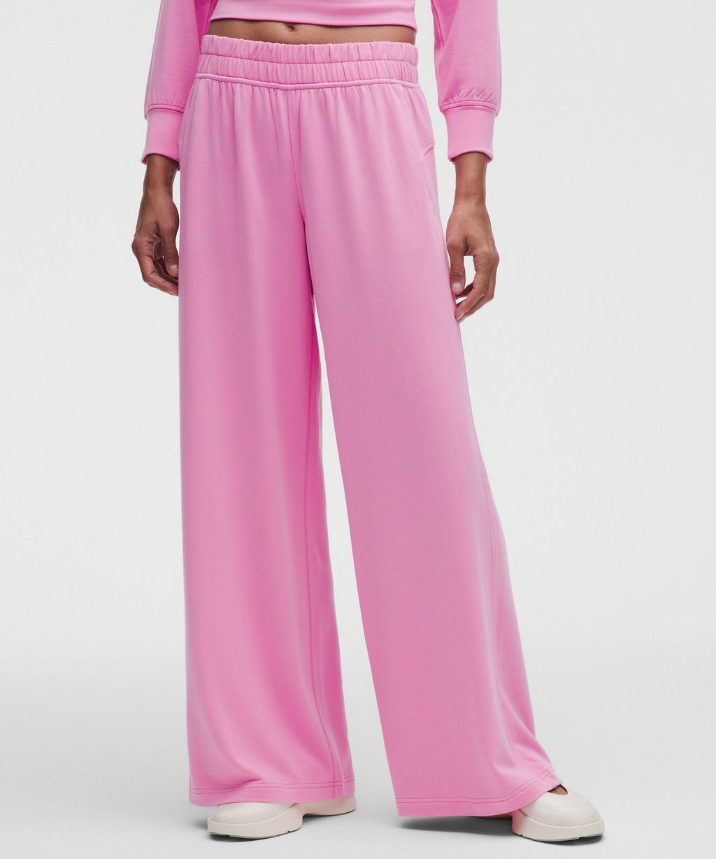 BeCalm Mid-Rise Wide-Leg Pant