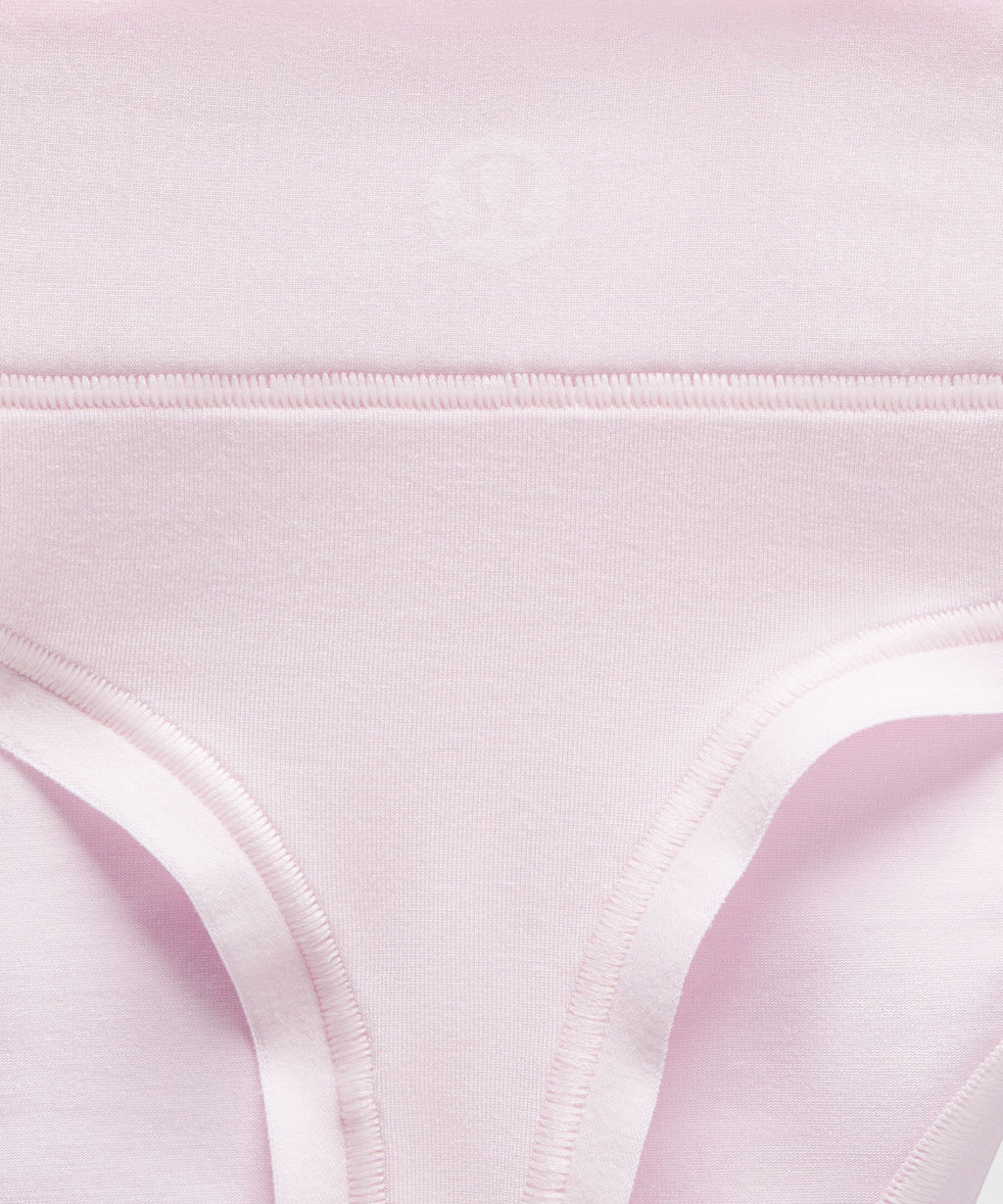 UnderEase Mid-Rise Thong Underwear3 Pack