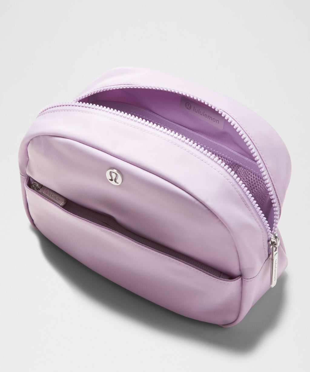 City Essentials Pouch 4L